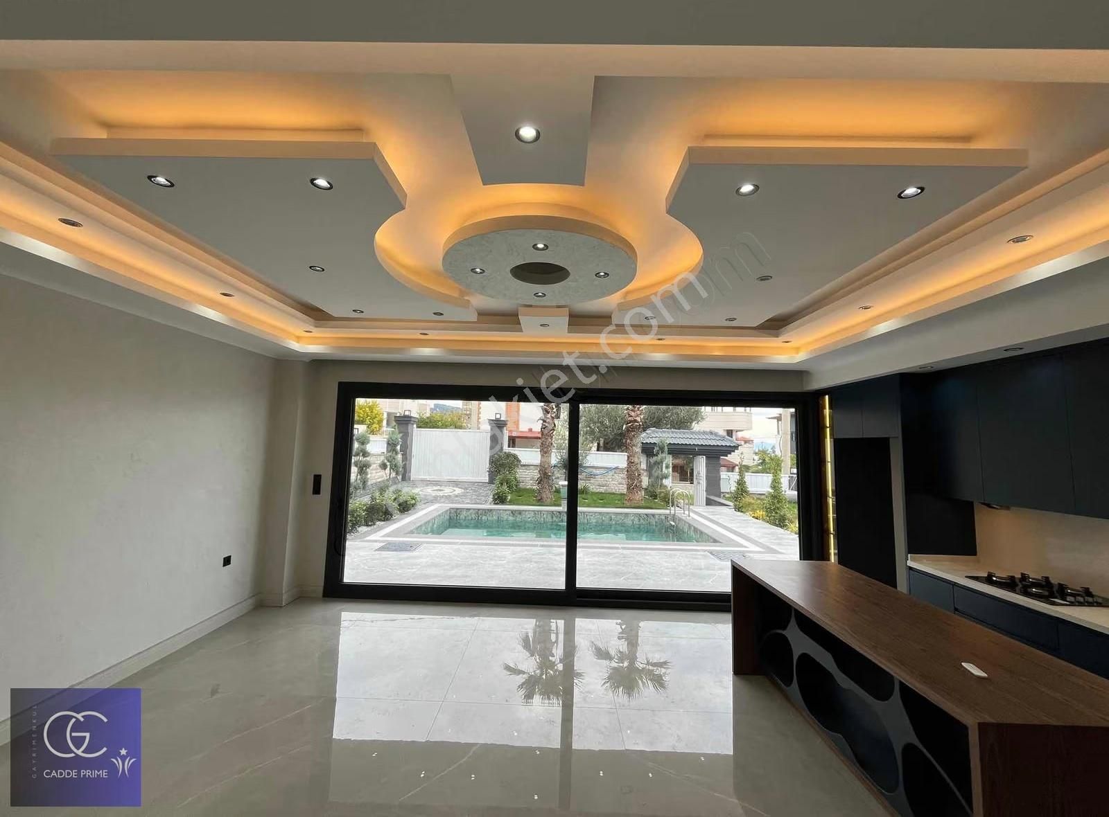 Cadde'den Tam Mustakil 5+1 Havuzlu Deniz Manzaralı Eşsiz Villa - Görsel 6