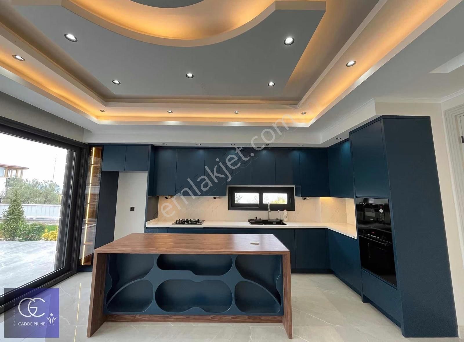 Cadde'den Tam Mustakil 5+1 Havuzlu Deniz Manzaralı Eşsiz Villa - Görsel 24