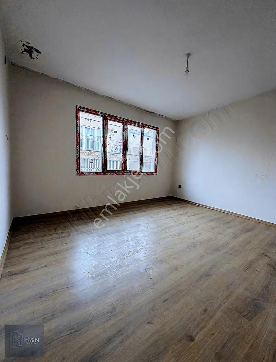 Yeni Mahallede Full Tadilatlı 2+1 Daire - Görsel 2