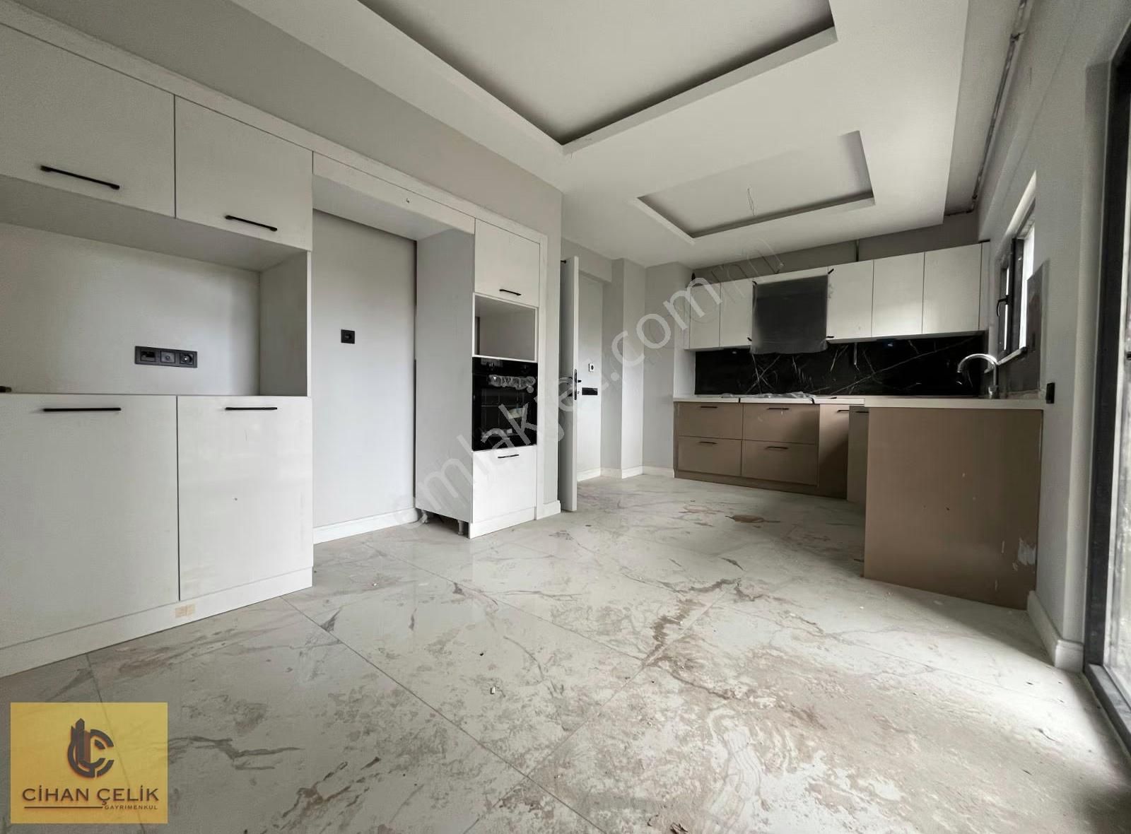 Şefikcan Meg'in 96 Sitesinde 5+1 Satılık Daire - Görsel 4