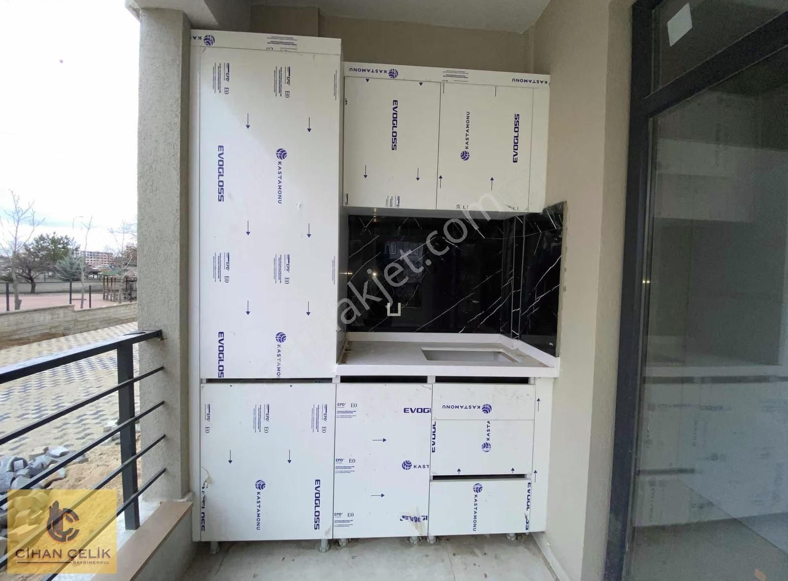 Gençosman Caddesi 2+1 Sıfır Lüx Daire - Görsel 2