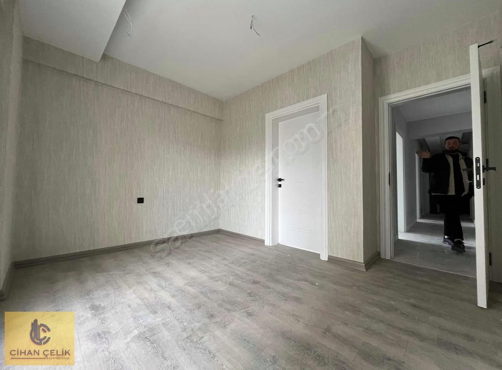 Pazartesi Tapu Şartı İle Sadece Nakit Şekertekke Caddesi 5+1 - Görsel 24