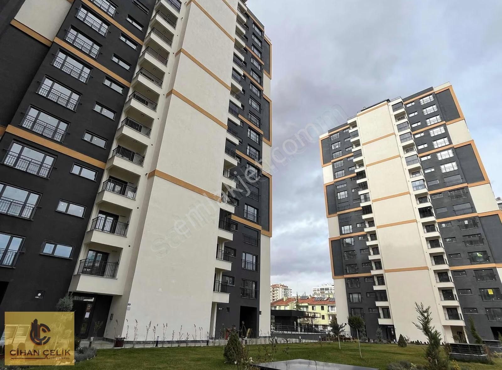 Pazartesi Tapu Şartı İle Sadece Nakit Şekertekke Caddesi 5+1 - Görsel 3