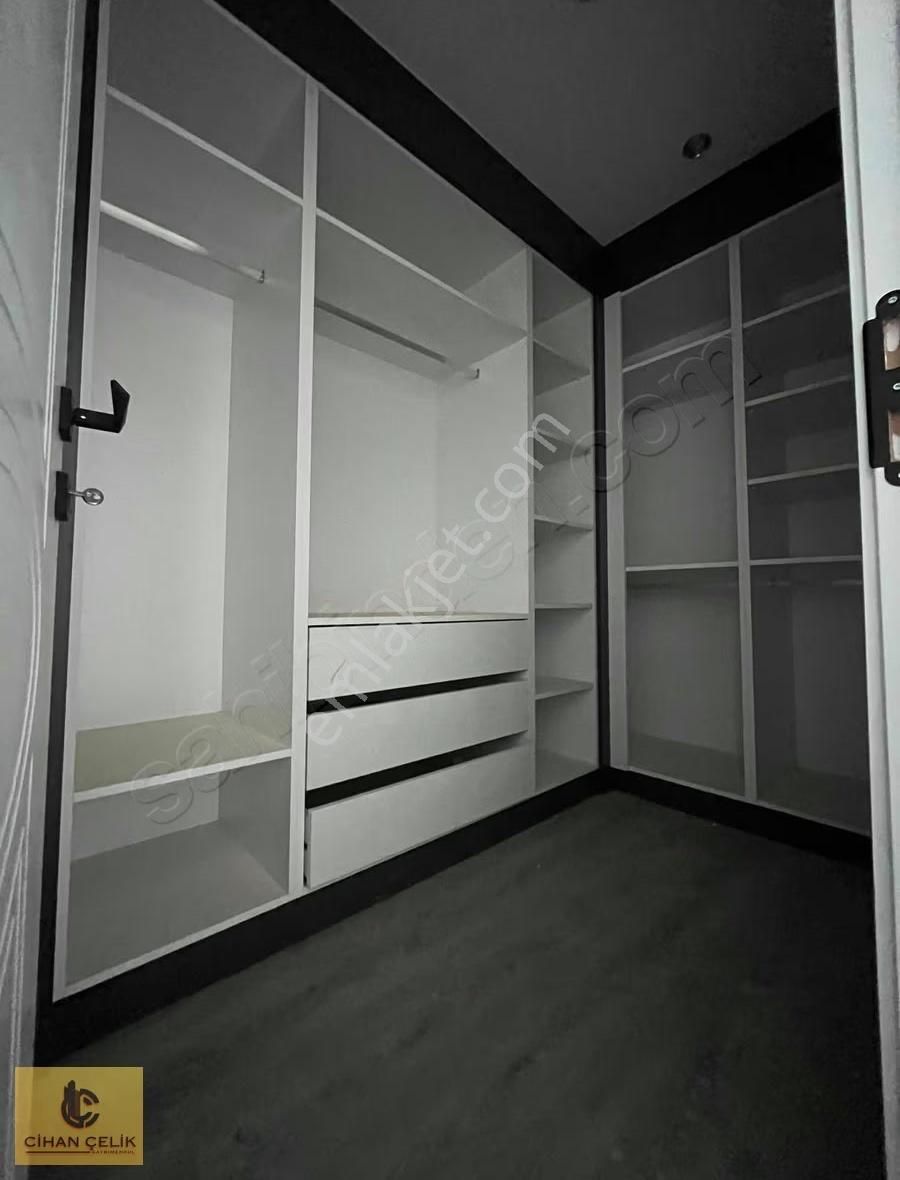 Pazartesi Tapu Şartı İle Sadece Nakit Şekertekke Caddesi 5+1 - Görsel 21