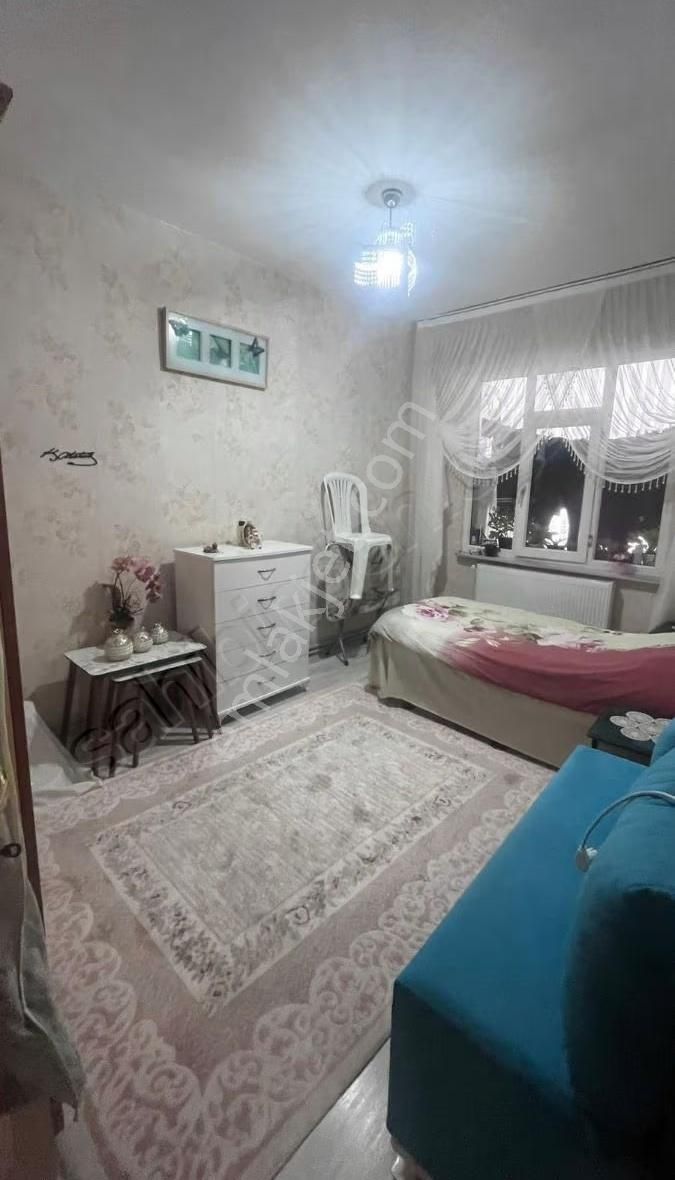 İnanç Emlak'tan S Gazi 50 Yıl Mahallesi'nde Satılık 2+1 Daire