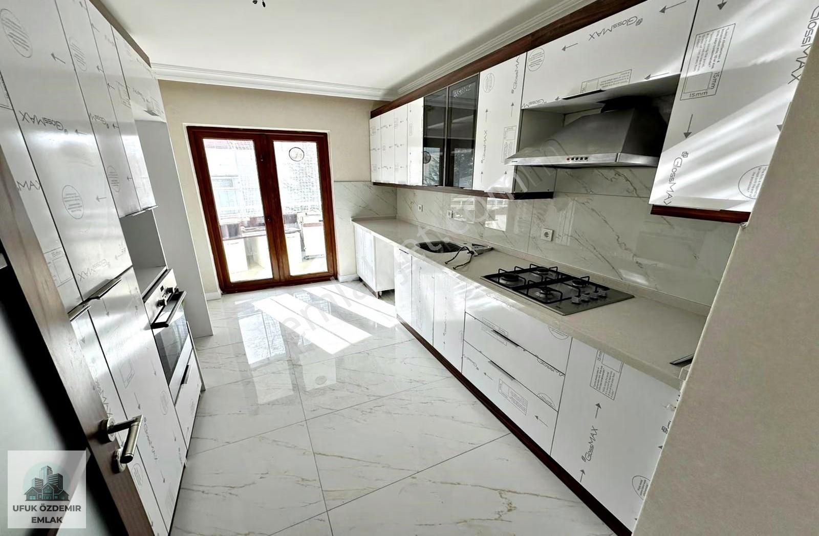 Ufuk Özdemir 'den Divan Konutlarında Full Yapılı 3+1 Daire - Görsel 21