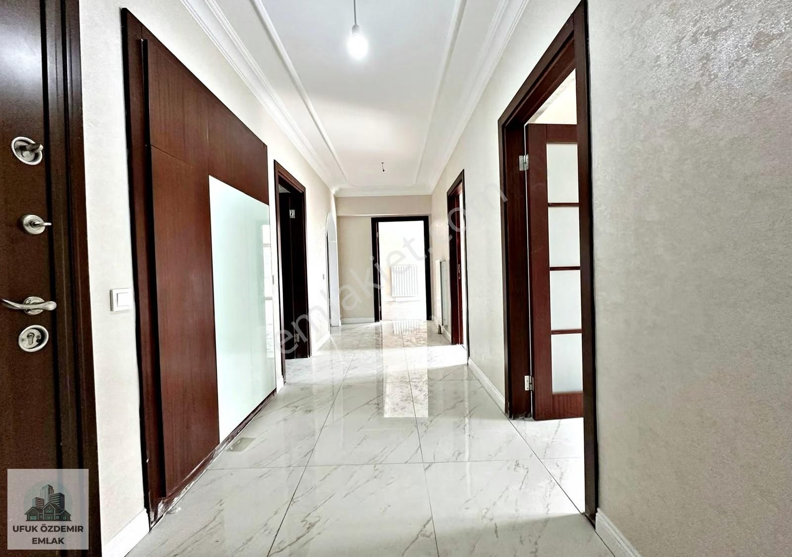 Ufuk Özdemir 'den Divan Konutlarında Full Yapılı 3+1 Daire - Görsel 8