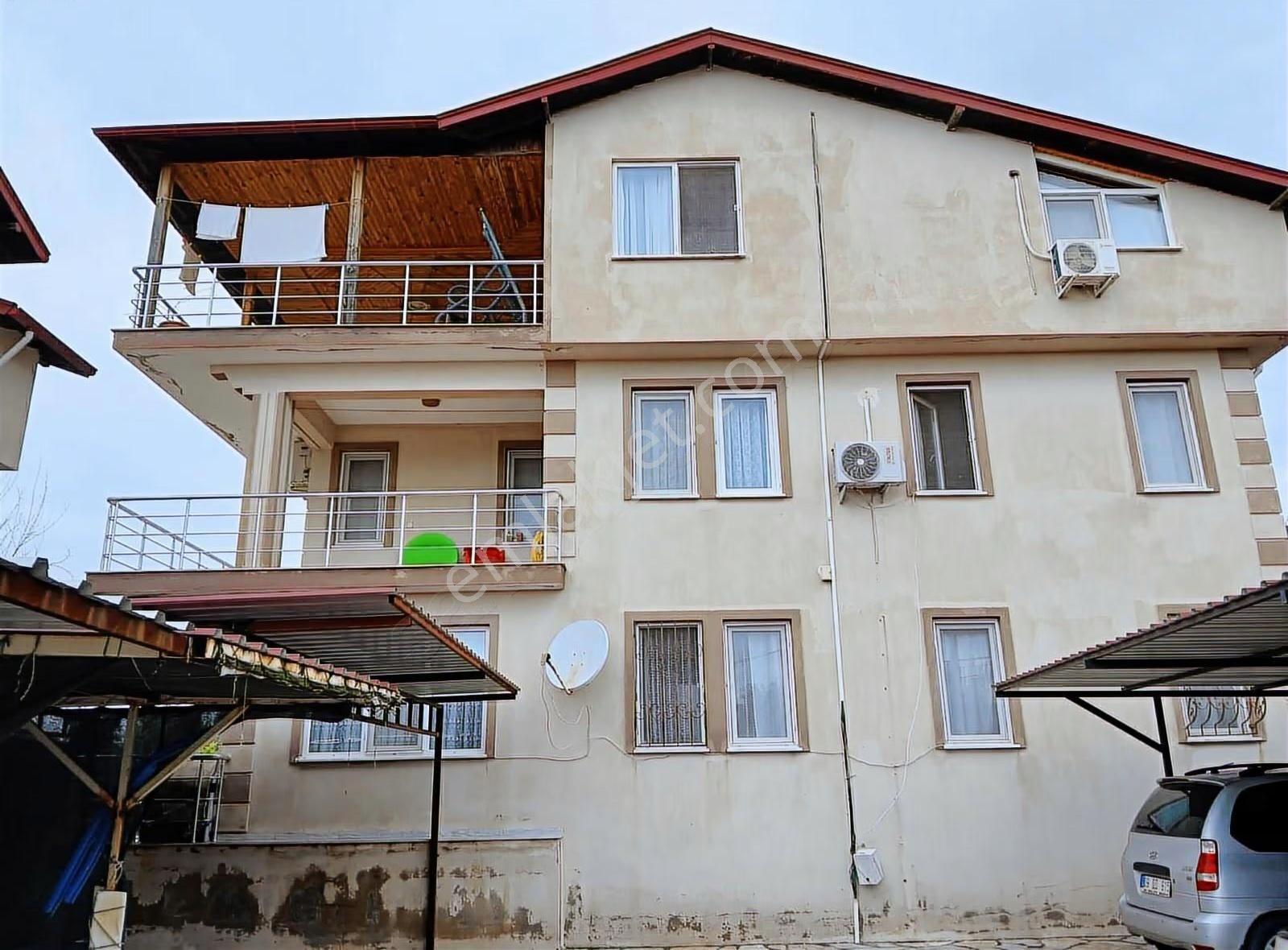 Köyceğiz'de Göl Manzaralı, Hobi Bahçeli 4+1 Dubleks Daire