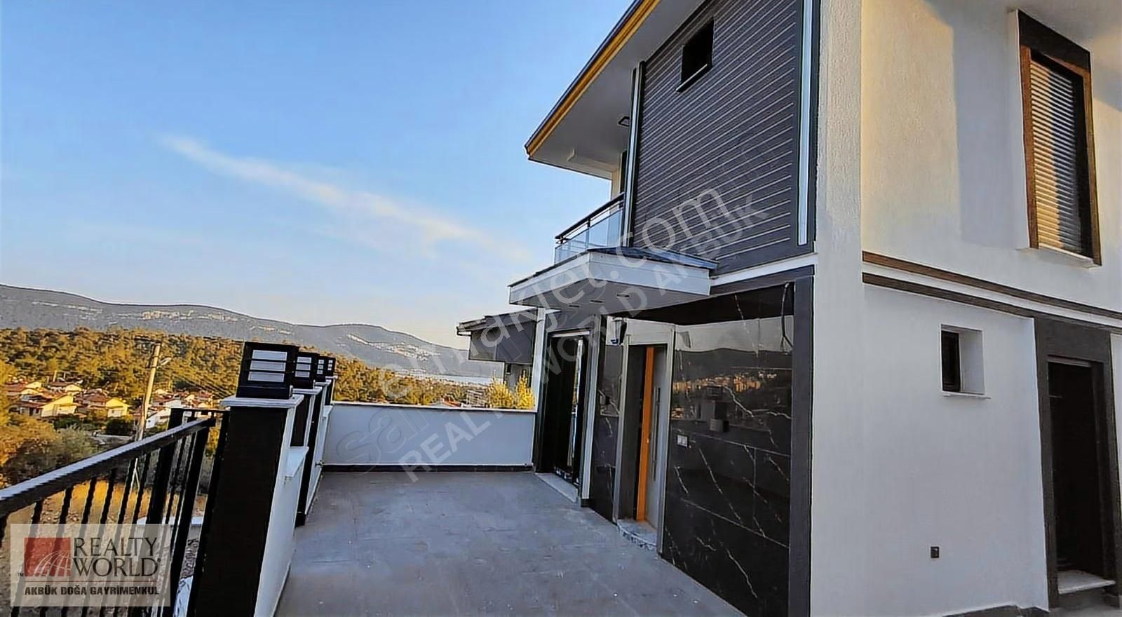 Didim Akbük'te Deniz Manzaralı Havuzlu Müstakil Villa - Görsel 27