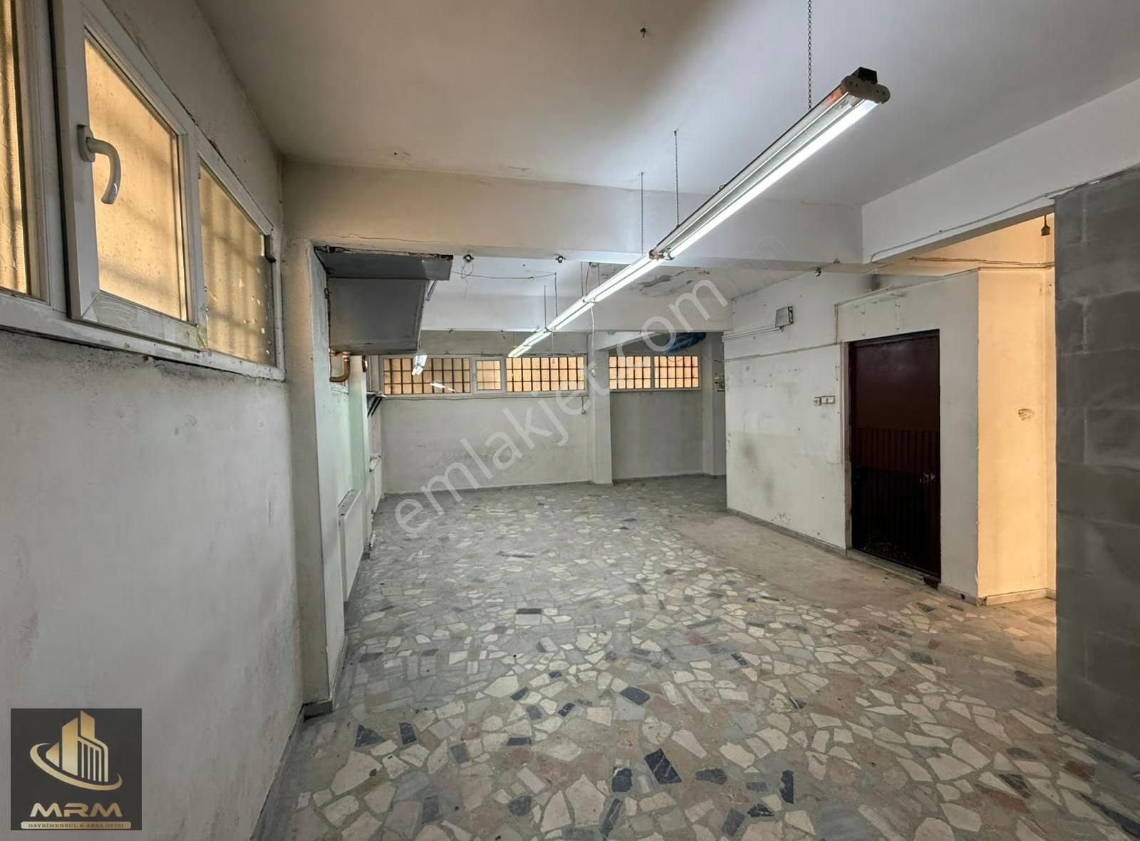 Mrm Gayrimenkul'den Kiralık Dükkan - Görsel 2