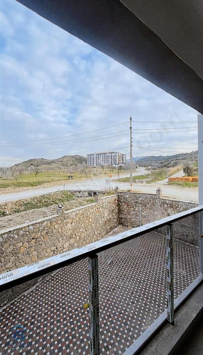 Ergenekonun Gözde Sitesinde Acil Satılık Daire Yağız Efe - Görsel 2