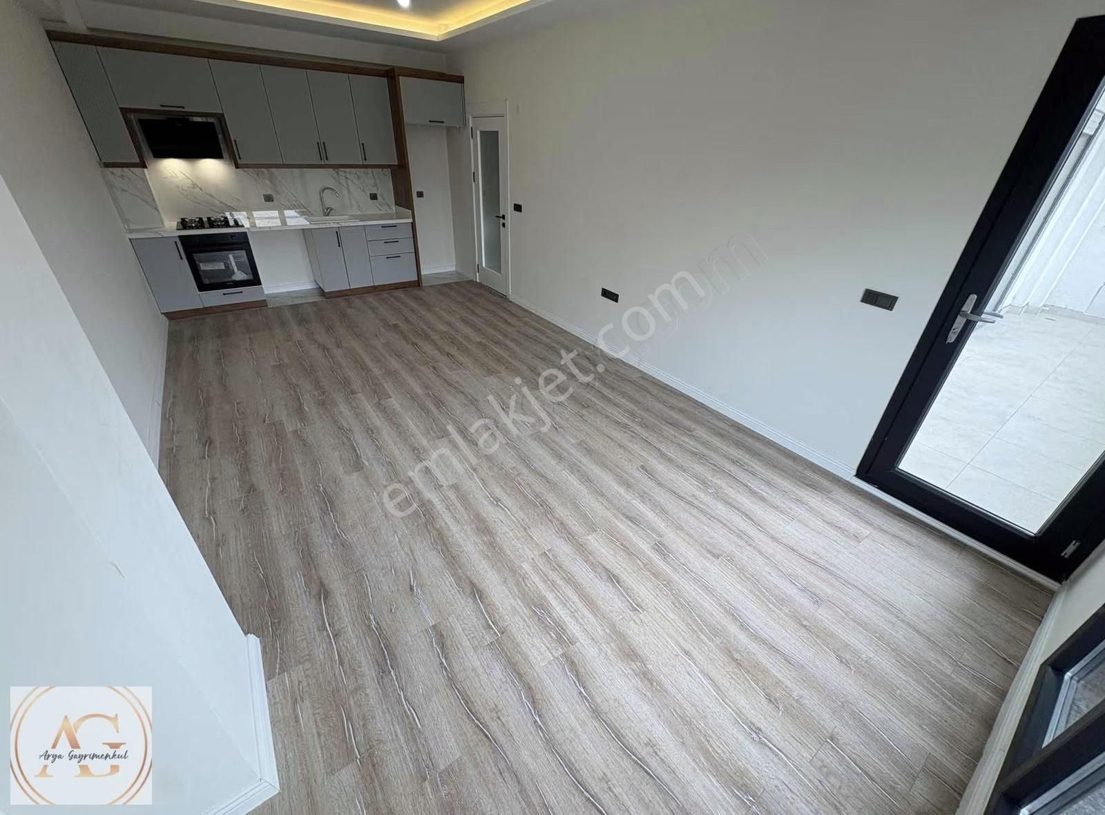 Arya'dan Şık Tasarımlı 2+1 Ebeveyn Banyyolu Ön Cephe Daire - Görsel 31