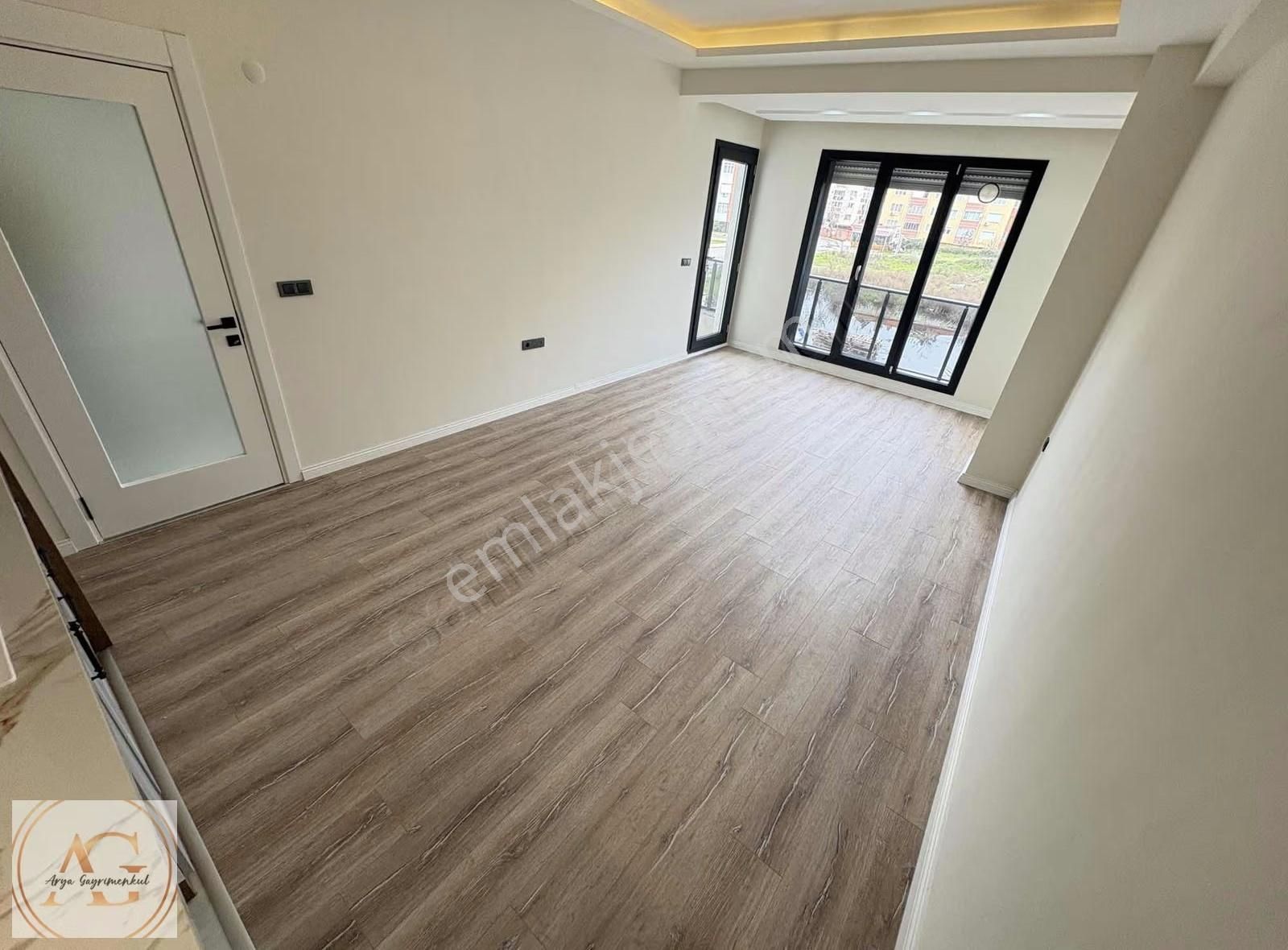 Arya'dan Şık Tasarımlı 2+1 Ebeveyn Banyyolu Ön Cephe Daire - Görsel 22
