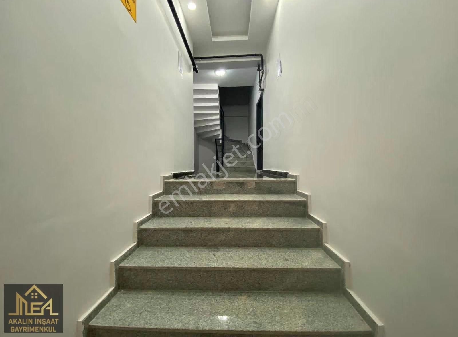 Akalın'dan Bahar Mah. Otopaklı Asansörlü 1+1 Satılık Daire - Görsel 14