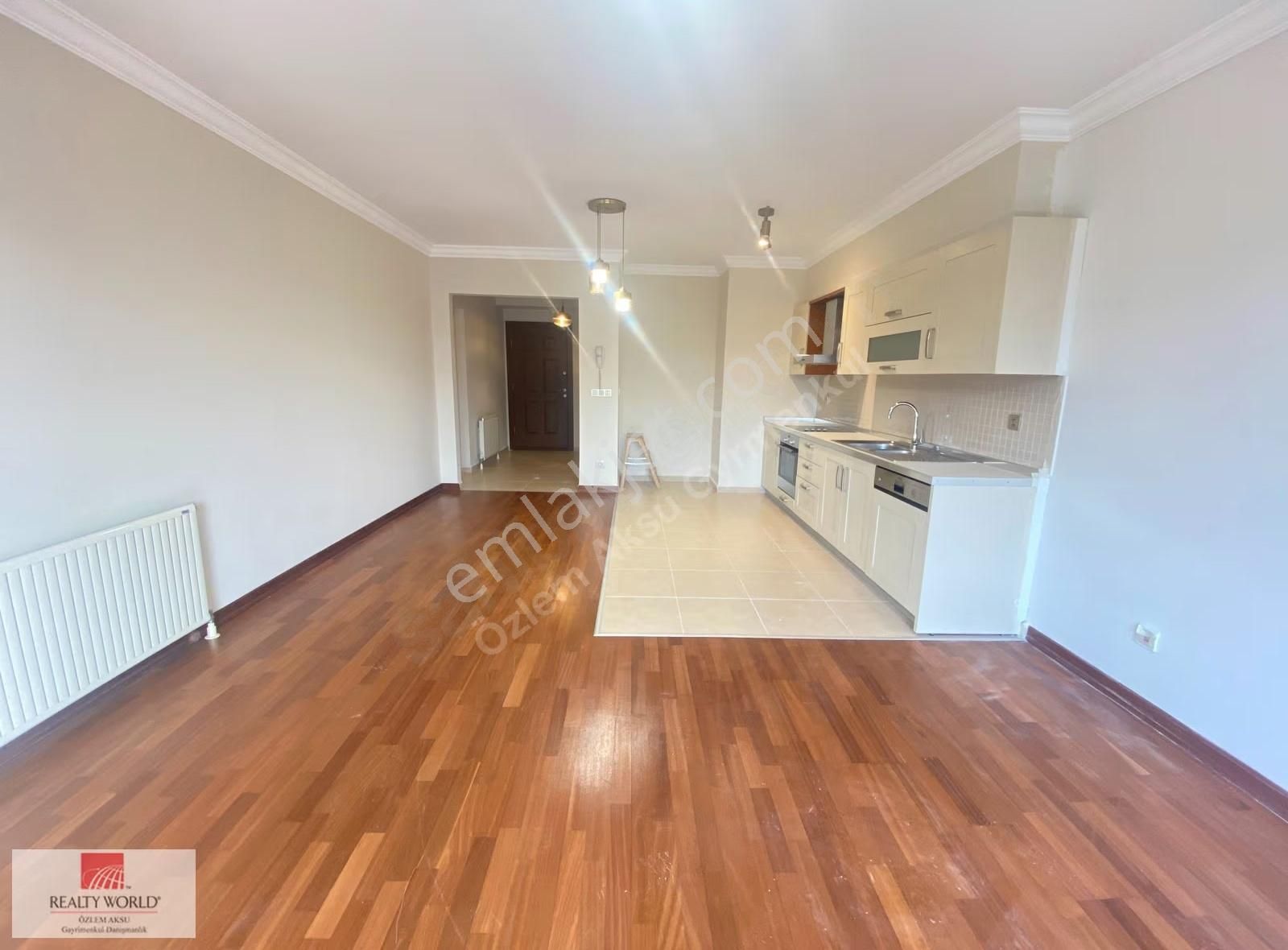 Özlem Aksu..rapsodi Evleri Peyzaj Manzaralı Kiralık 1+1 Daire - Görsel 4