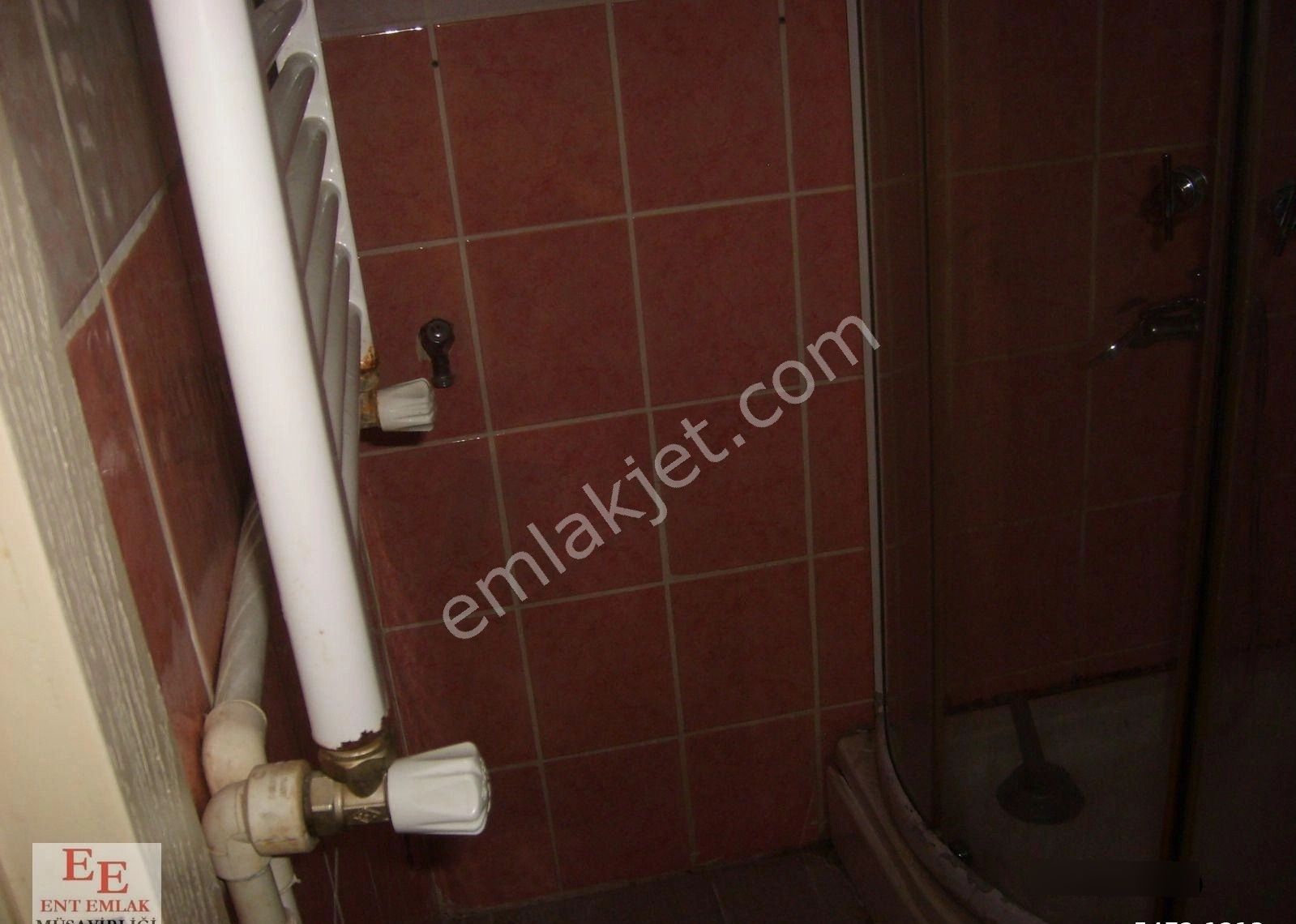 Bahçeli 5.sokaskta 2+1 Kombili Giriş Ön - Görsel 8