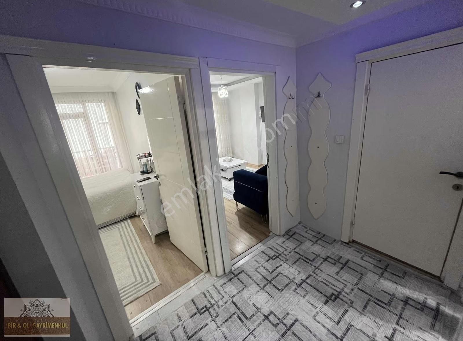 İsmetpaşa Mah'de Satılık 2+1 80m² Tramvay Dibi Ara Kat Daire