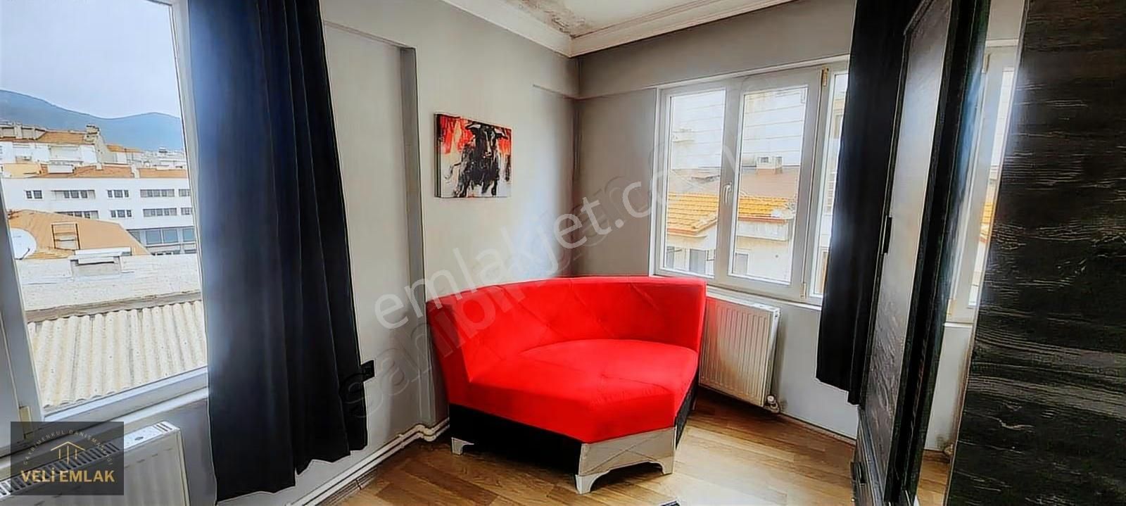 Edremit Merkezde Eşyalı Kiralık - Görsel 3