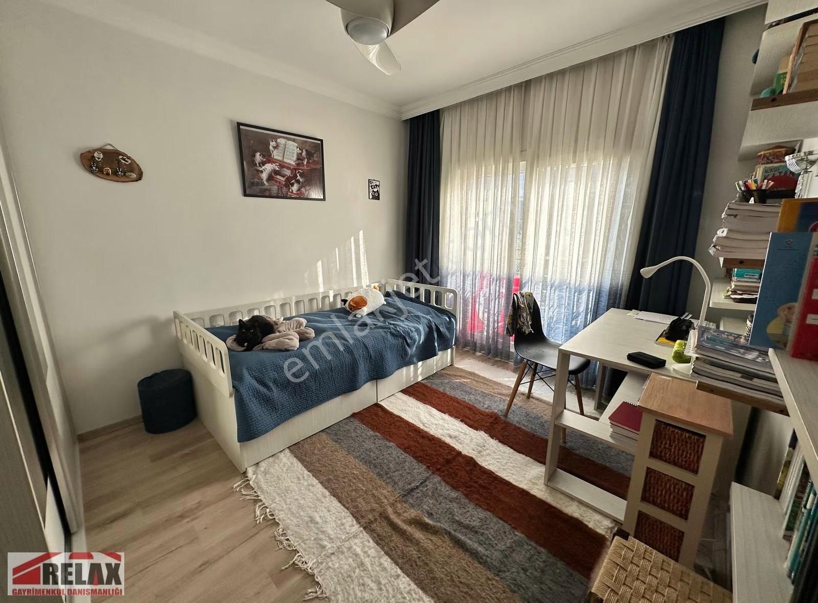 Urla Zeytinalanı | 4+1 Full Tadilatlı Villa | 3 Tarafı Bahçeli - Görsel 21