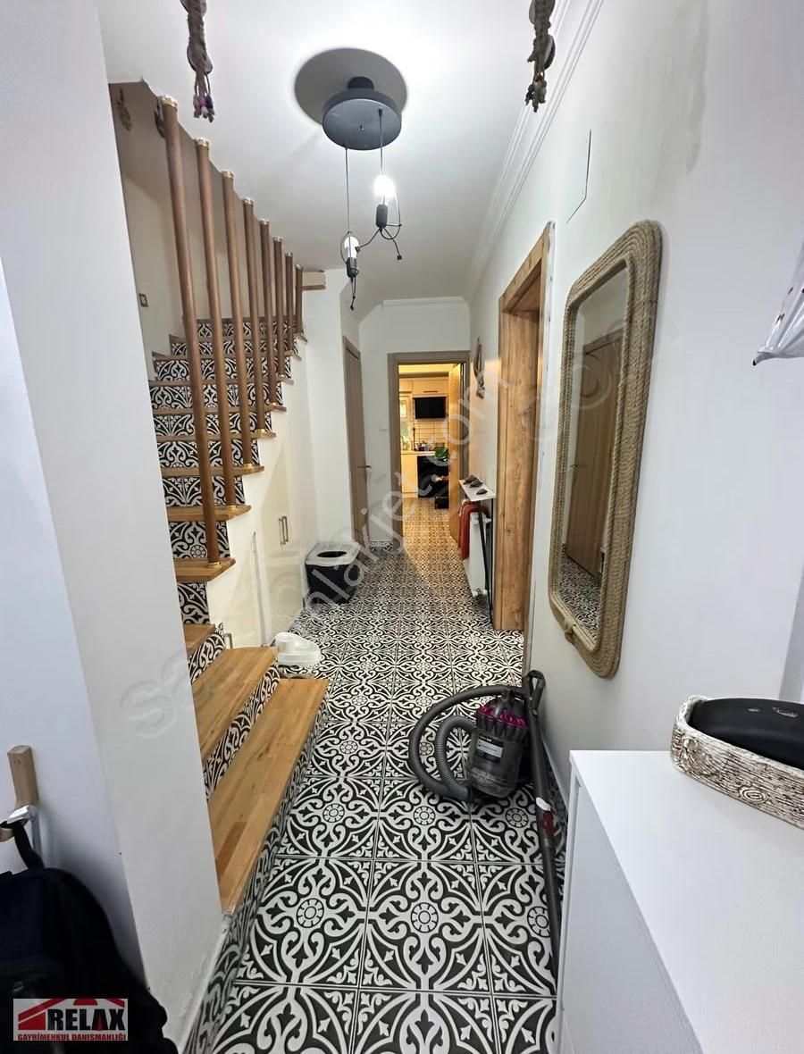 Urla Zeytinalanı | 4+1 Full Tadilatlı Villa | 3 Tarafı Bahçeli - Görsel 20