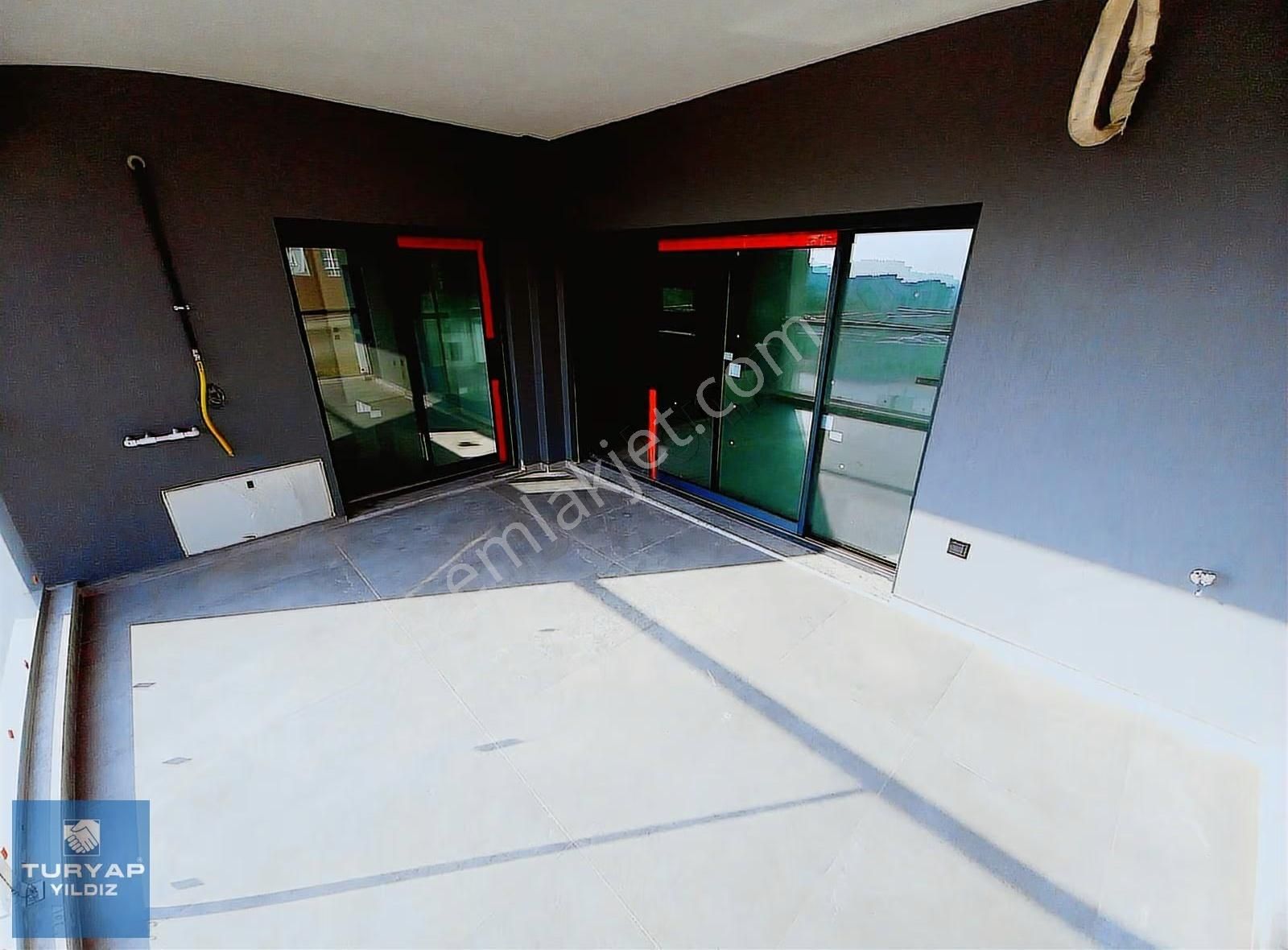 Menemen İstiklal Mah. Site İçi Havuzlu Kiralık 3+1 155 M2 Daire - Görsel 23