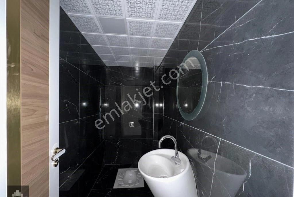 Uzman Emlak'tan Yozgat Bulvarında Site İçerisinde 4+1 Ultra Lüx Daire - Görsel 2