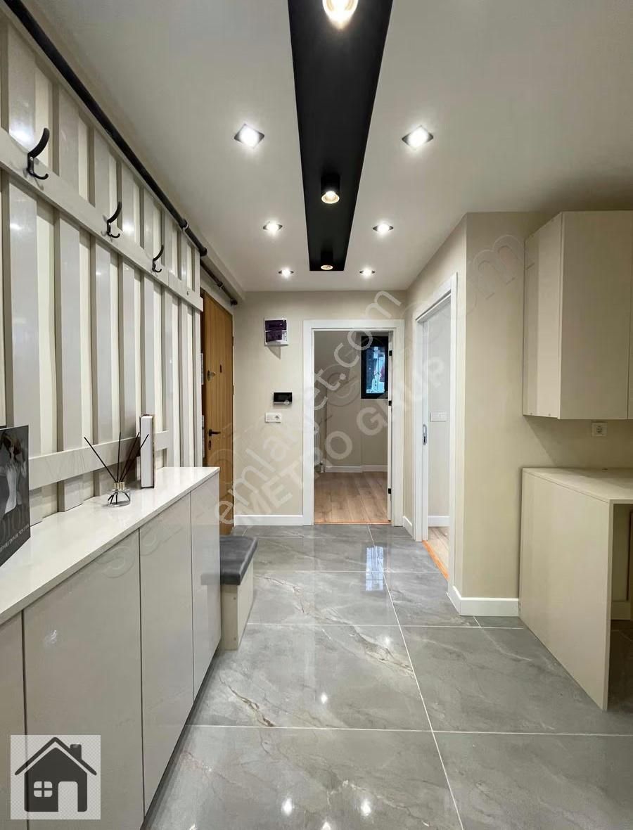 Beylikdüzü'nde 3 + 1 Harika Bahçeli Satılık Daire - Görsel 3