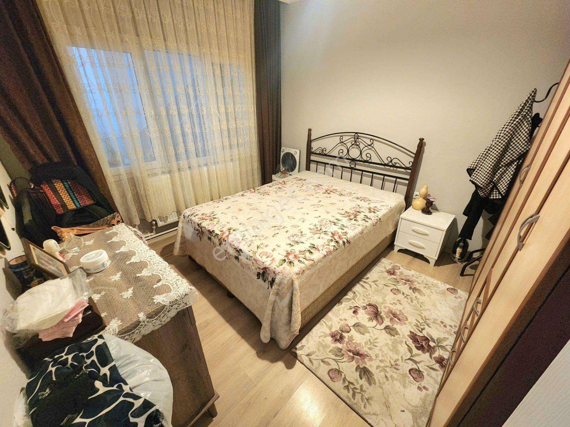Bayraklı Çay Mah. Düzlükte 2 Katlı Müstakil Ev - Görsel 26