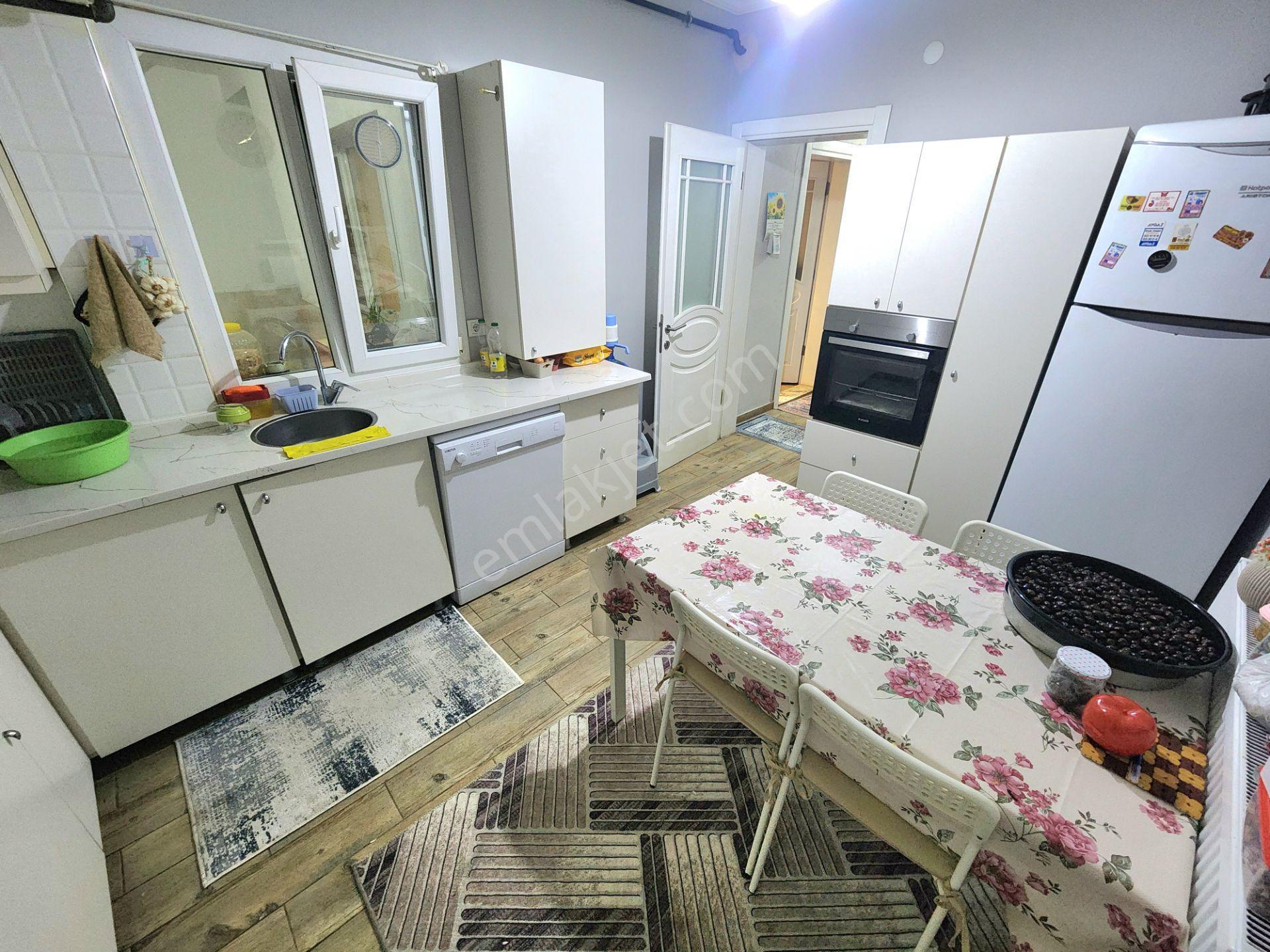 Bayraklı Çay Mah. Düzlükte 2 Katlı Müstakil Ev - Görsel 31