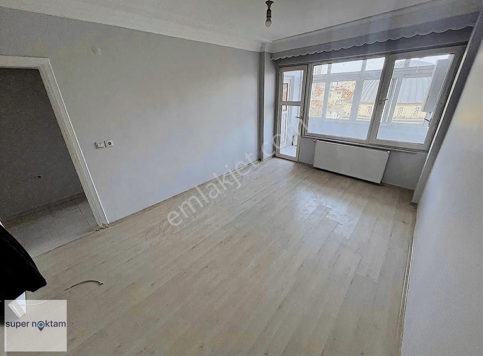 Atatürk Mahallesi'nde Satılık 2+1 Geniş Full Tadilatlı Daire