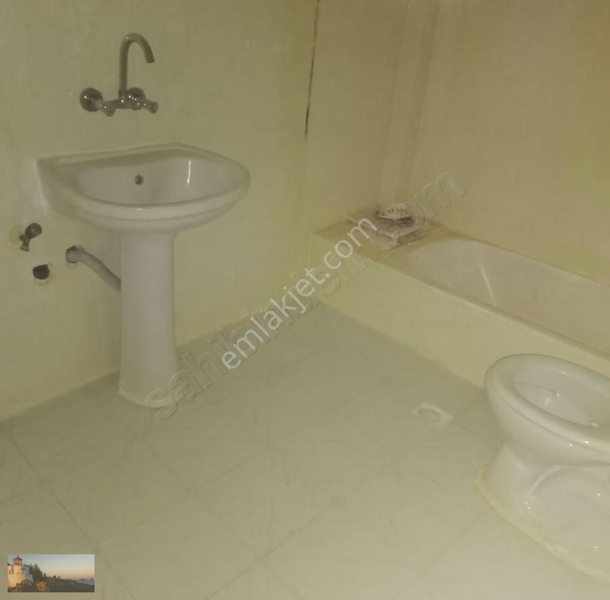 Gemlik Ahmetsüren Meydanında Dükkan Üstü 2006 Yapımı 2+1 Teraslı - Görsel 7