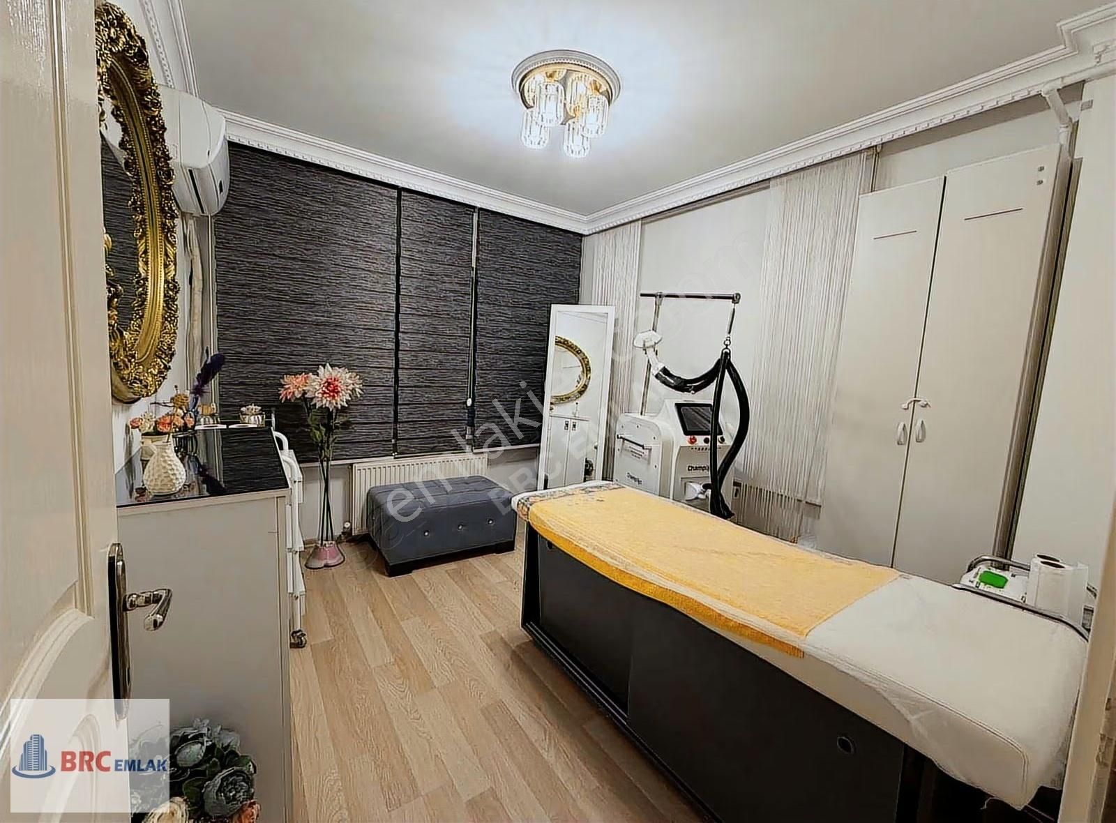 Küçükçekmece Aşık Veysel Caddesinde Eşyalı Kiralık 2+1 - Görsel 3