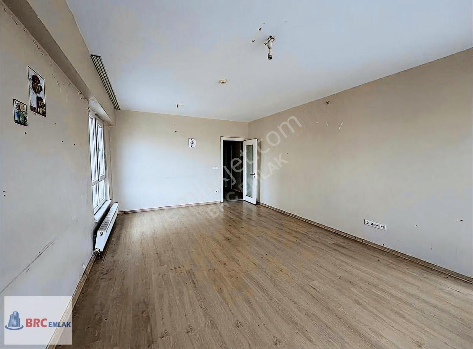 Esenyurt Ukra Hane Plus Aile Sitesi Büyük Boş Köşe Satılık 3+1 - Görsel 17