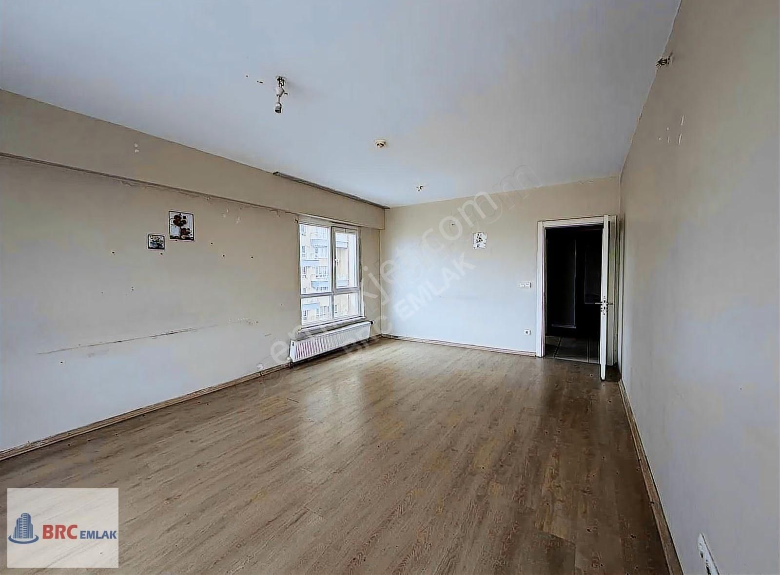 Esenyurt Ukra Hane Plus Aile Sitesi Büyük Boş Köşe Satılık 3+1 - Görsel 25