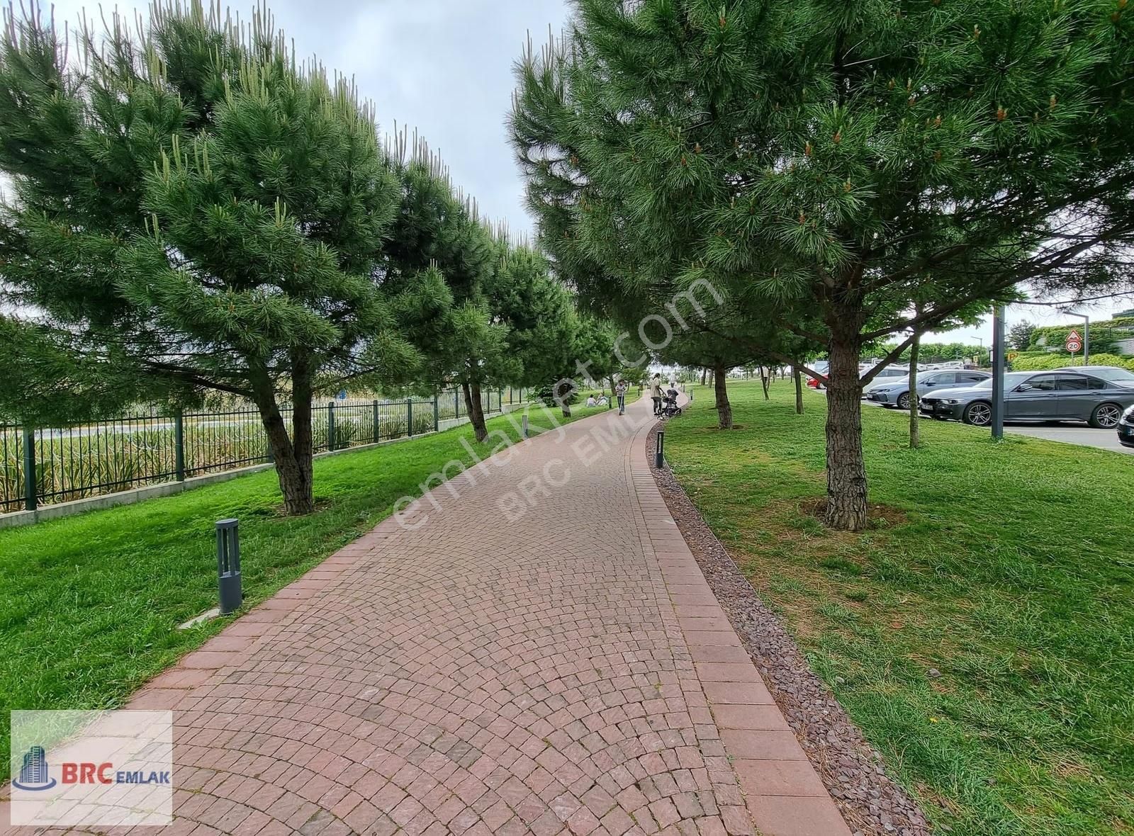 Halkalı Atakent Tema İstanbul Eşyalı Balkonlu Büyük Satılık 1+1 - Görsel 16