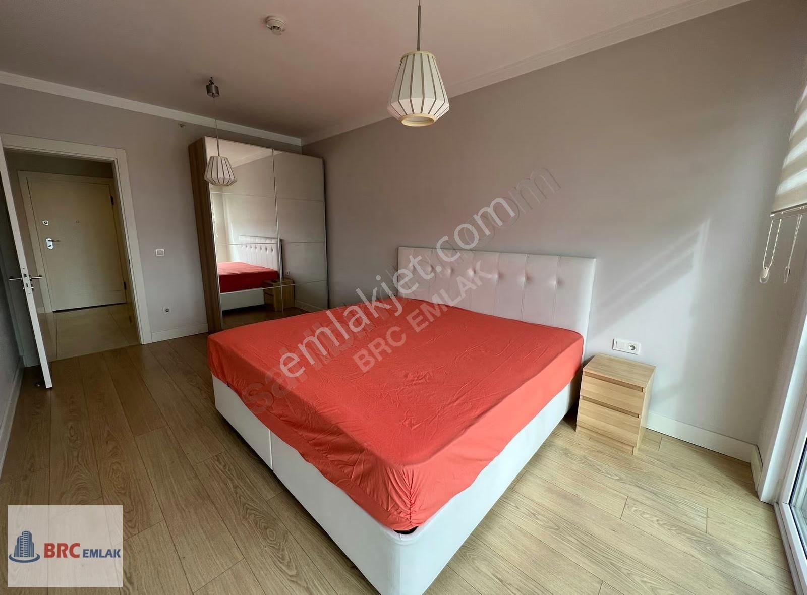 Halkalı Atakent Tema İstanbul Eşyalı Balkonlu Büyük Satılık 1+1 - Görsel 25