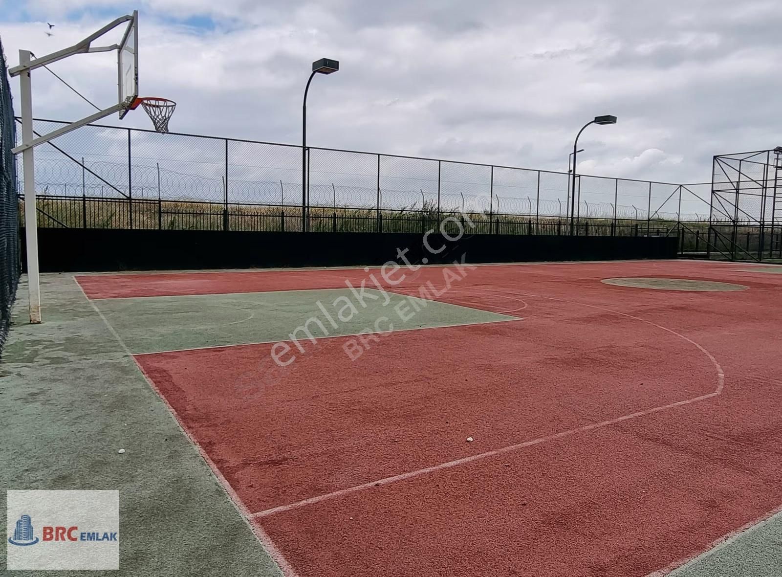 Halkalı Atakent Tema İstanbul Eşyalı Balkonlu Büyük Satılık 1+1 - Görsel 35