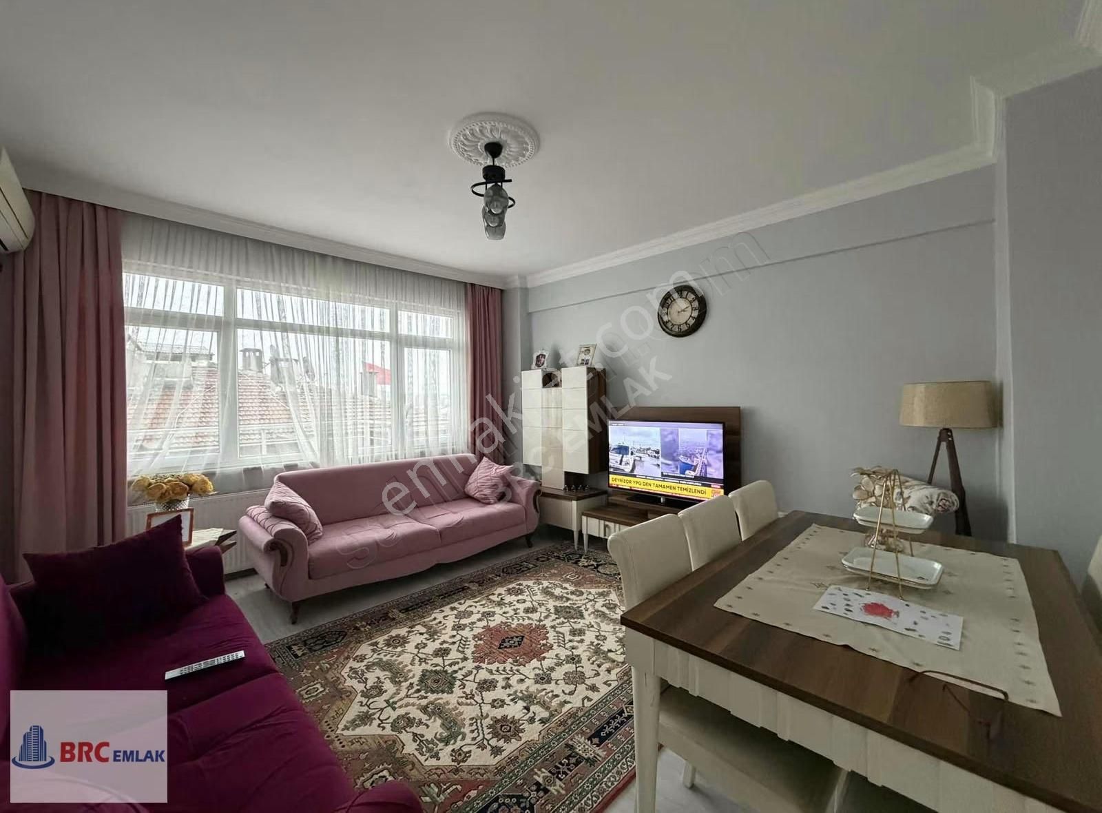 Cennet Mahallesi'nde Satılık 2+1 Daire, Metrobüse 2 Dk - Görsel 3