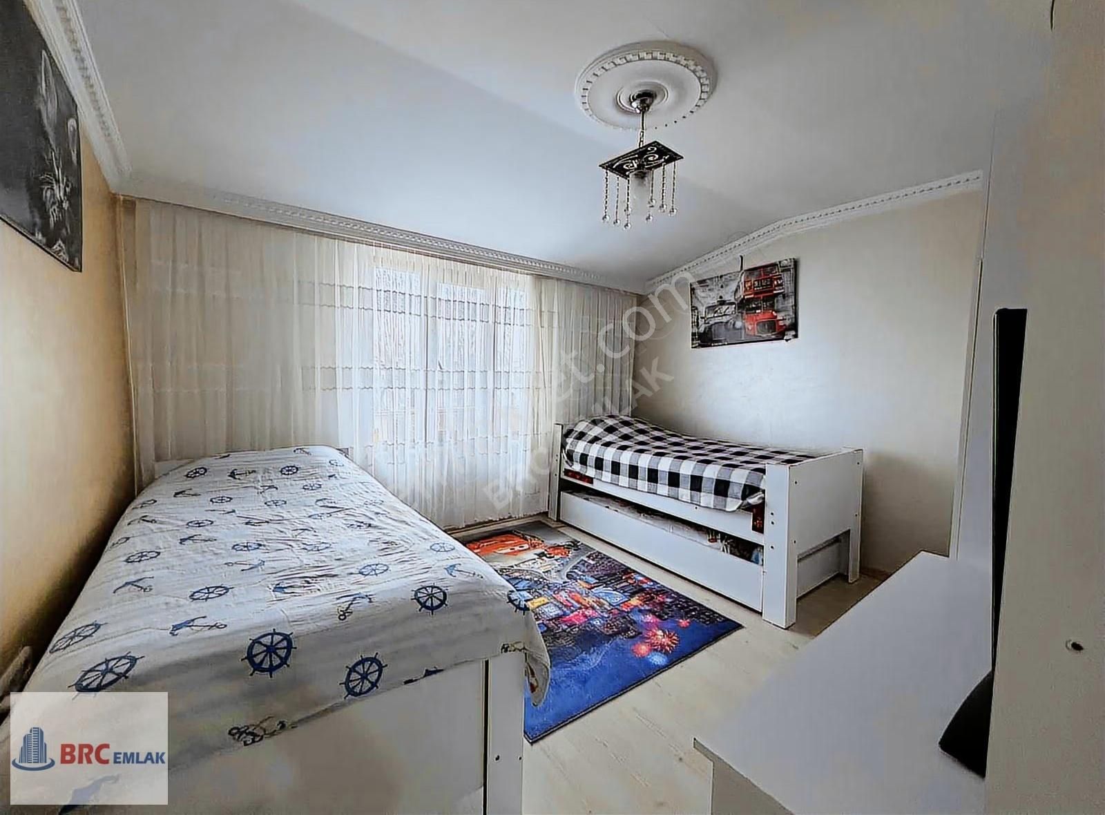 Sultangazi Cumhuriyet Mahallesinde Dubleks İki Ayrı Giriş Daire - Görsel 10