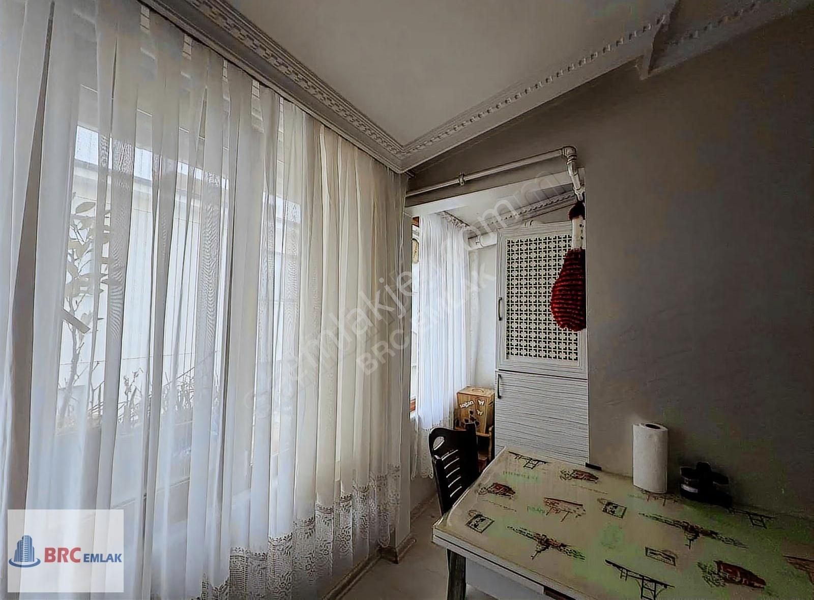 Sultangazi Cumhuriyet Mahallesinde Dubleks İki Ayrı Giriş Daire - Görsel 15