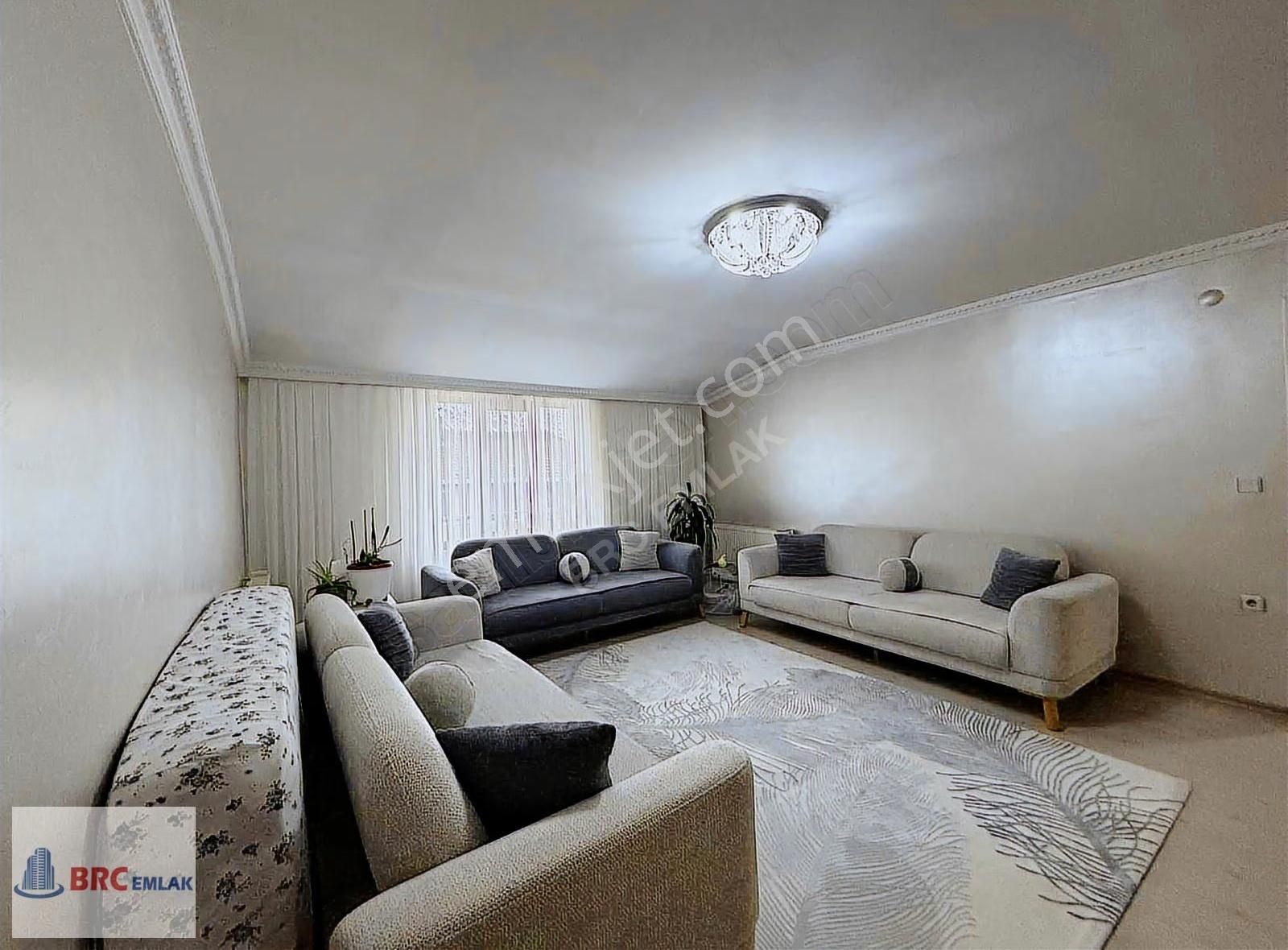 Sultangazi Cumhuriyet Mahallesinde Dubleks İki Ayrı Giriş Daire - Görsel 25