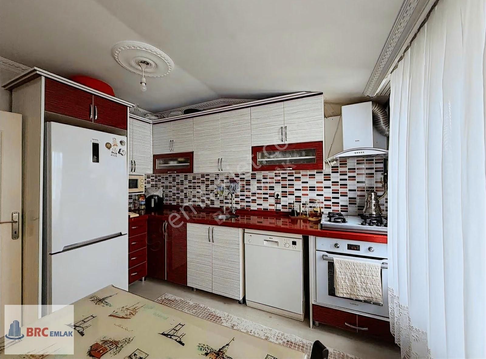 Sultangazi Cumhuriyet Mahallesinde Dubleks İki Ayrı Giriş Daire - Görsel 21