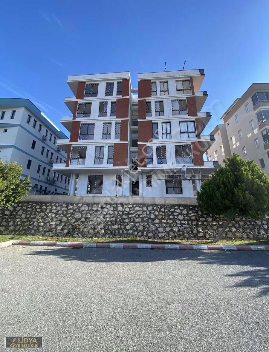 Alata'da Satılık Lüks 1+1 - Görsel 7