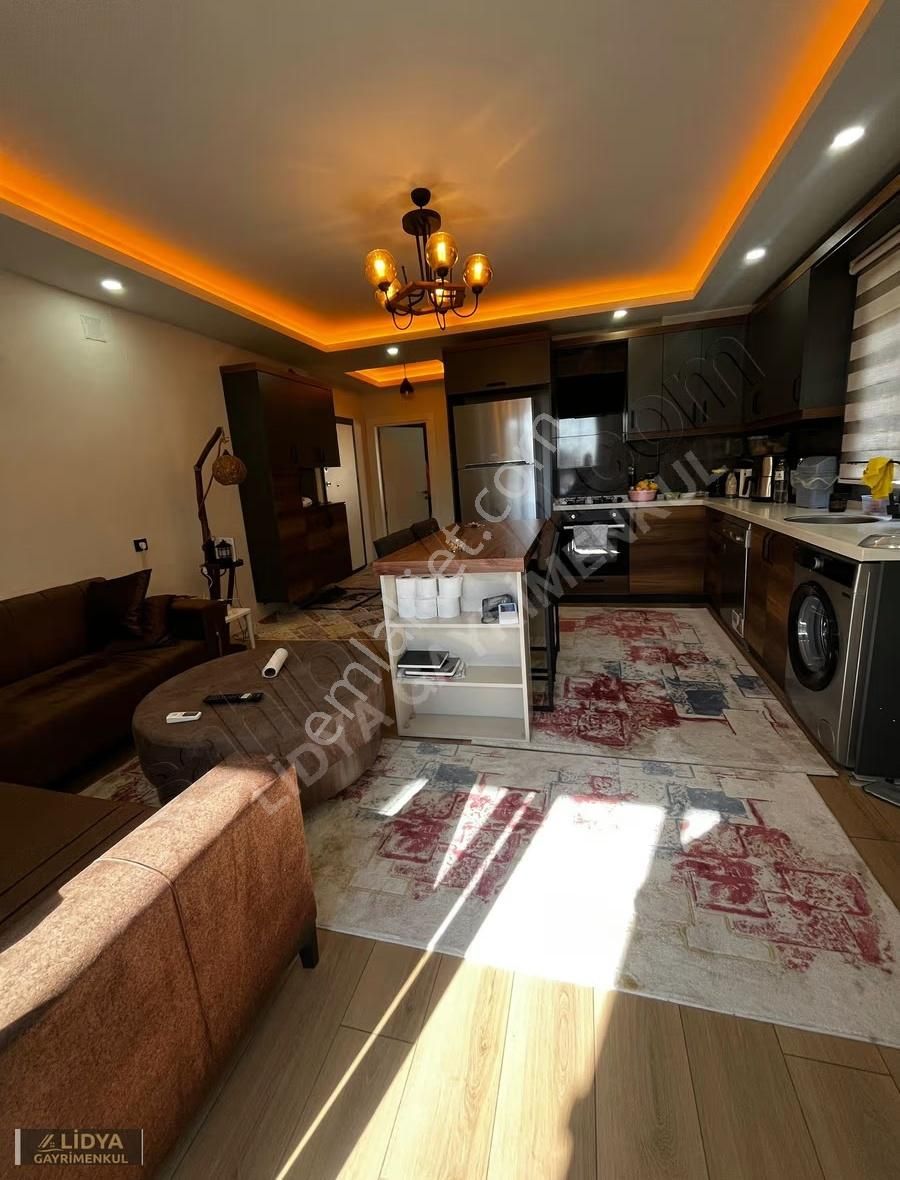 Erdemli Aşağı Alata'da Deniz Yakını 1+1 Havuzlu Daire