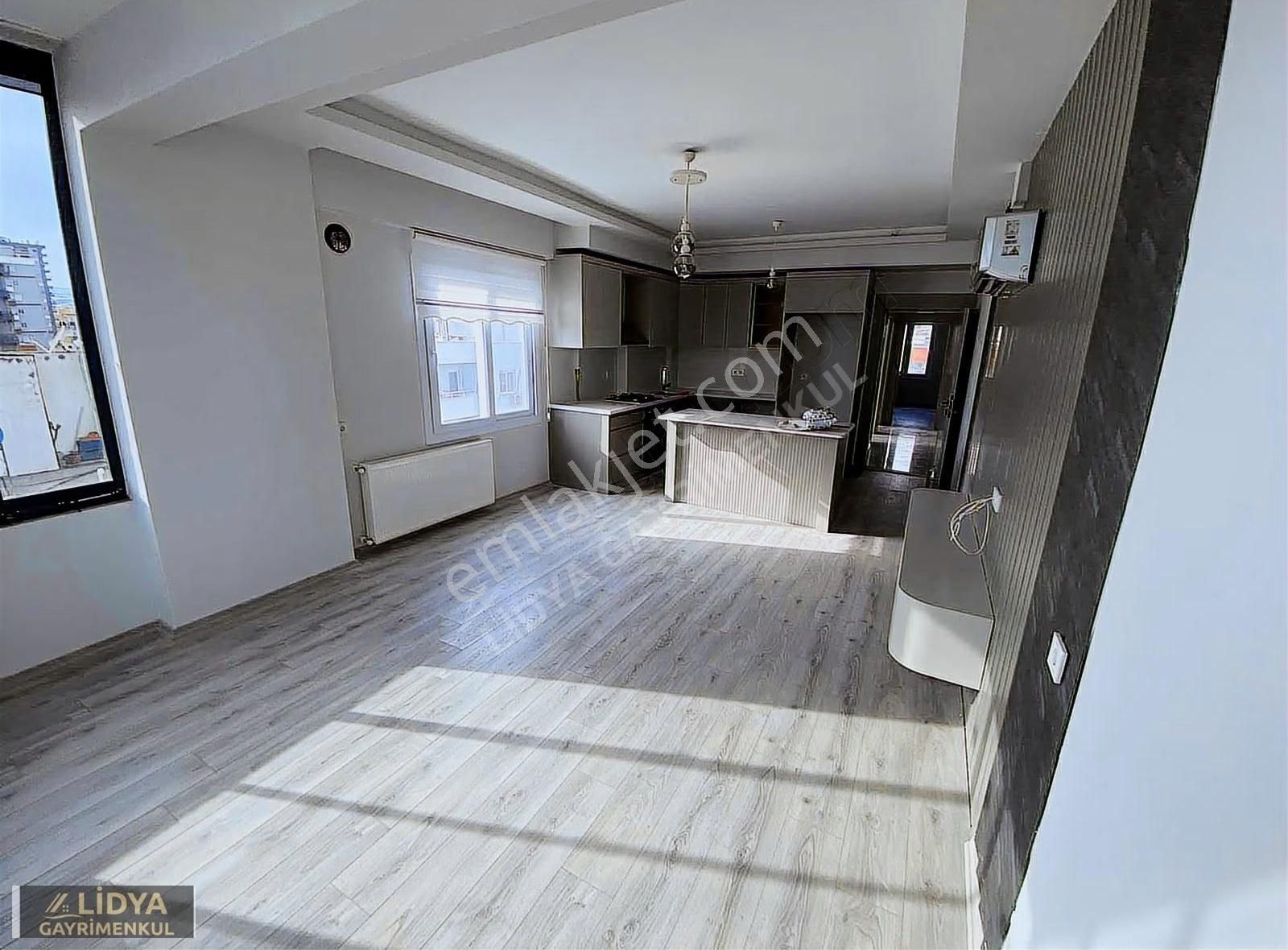 Site İçerisinde Kiralık Lüks 3+1