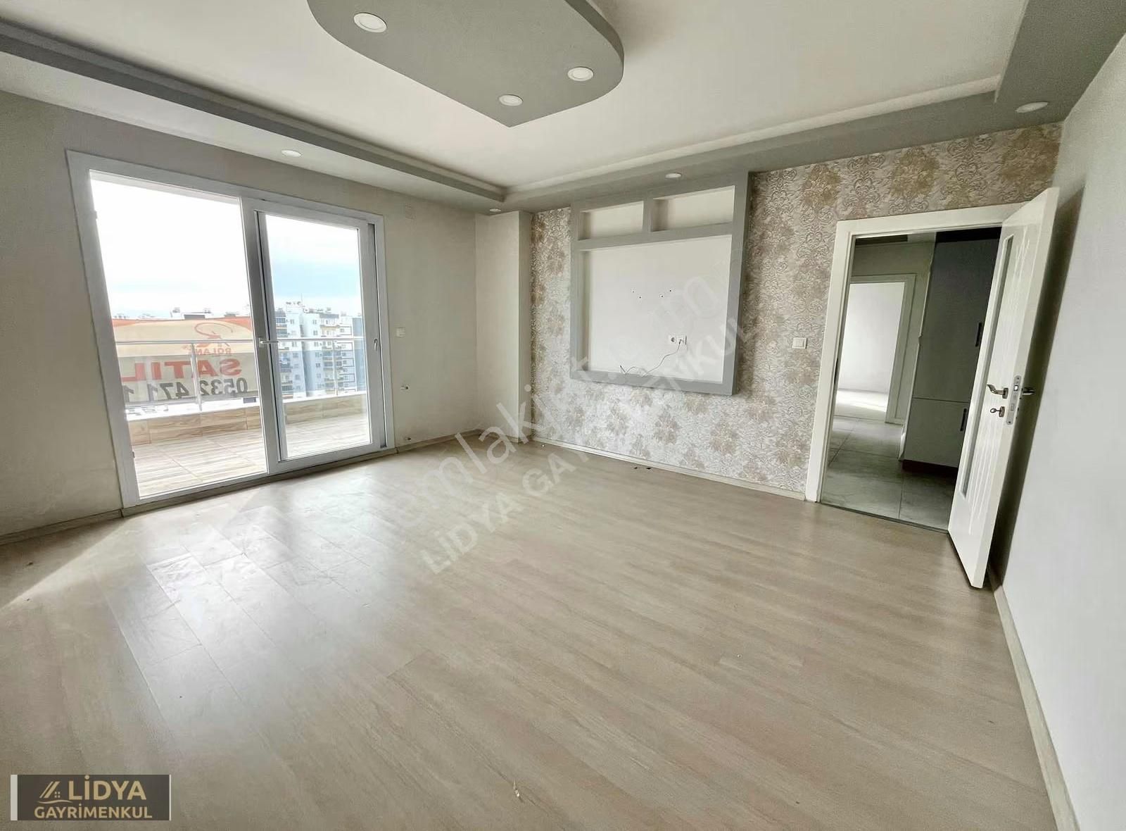 Yukarı Alata'da Havuzlu Bağımsız Mutfaklı 2+1 Satılık Daire - Görsel 7