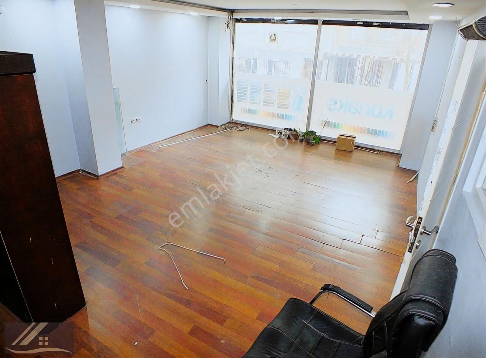 Mislife'tan Yenimahallede Cadde Üzeri Köşe Başı 85 M2 Dükkan - Görsel 13