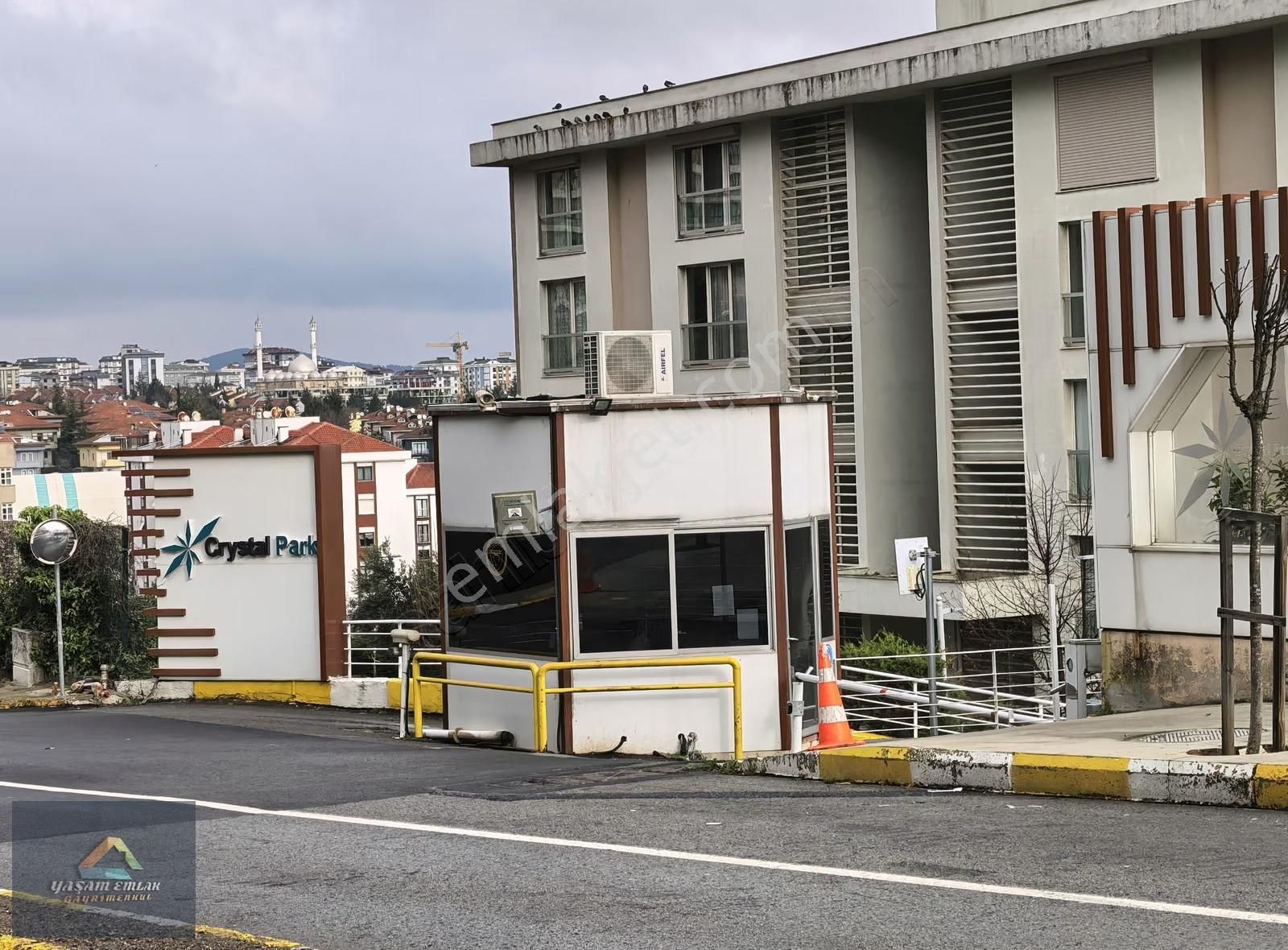 Yaşam'dan Crystal Park Sitesi Ara Kat 3+1 E. Banyolu Lüks Daire - Görsel 26
