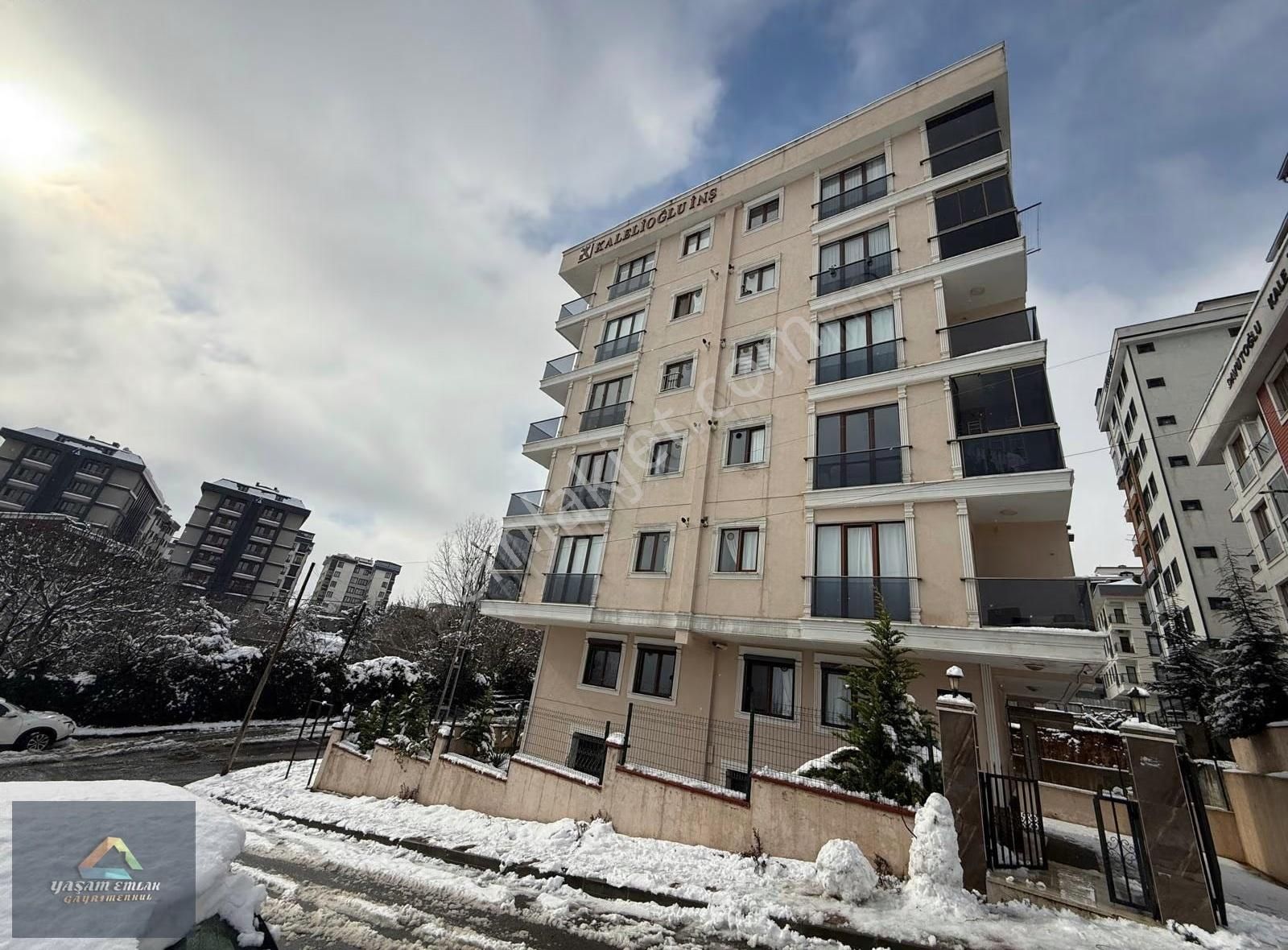 Yaşam'dan Necipfazıl'da Kurtköy Sınırı Kiralık 2+1 Ara Kat Daire