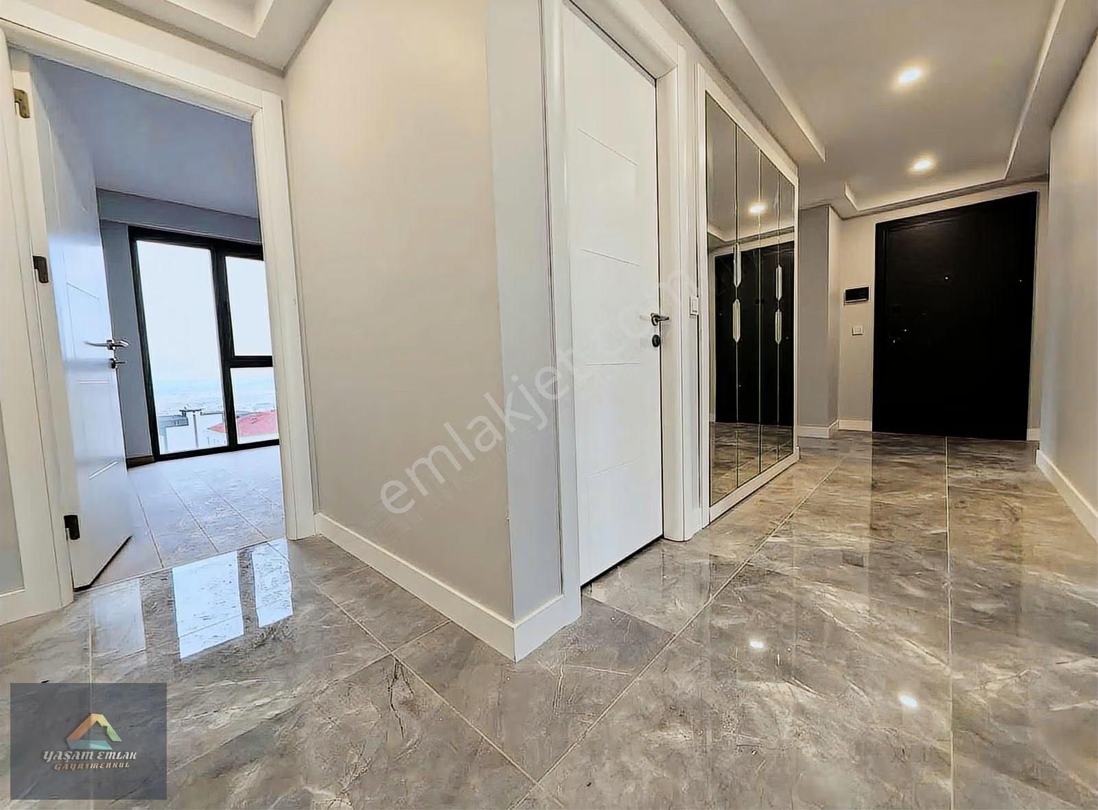 Yaşam'dan Siltaş Panorama Sitesi Satılık 4,5+1 Arakat Lüks Daire - Görsel 19